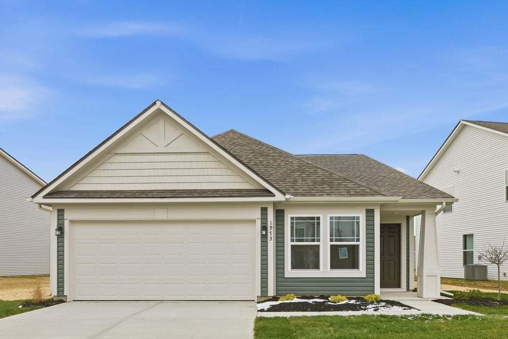 01 front exterior-in-shelbyville-twelve-oaks-s1531-lot-49