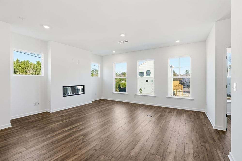 hj-ga-atlanta-somerset-at-veterans-memorial-forsyth-lot-13-tv-lounge-002