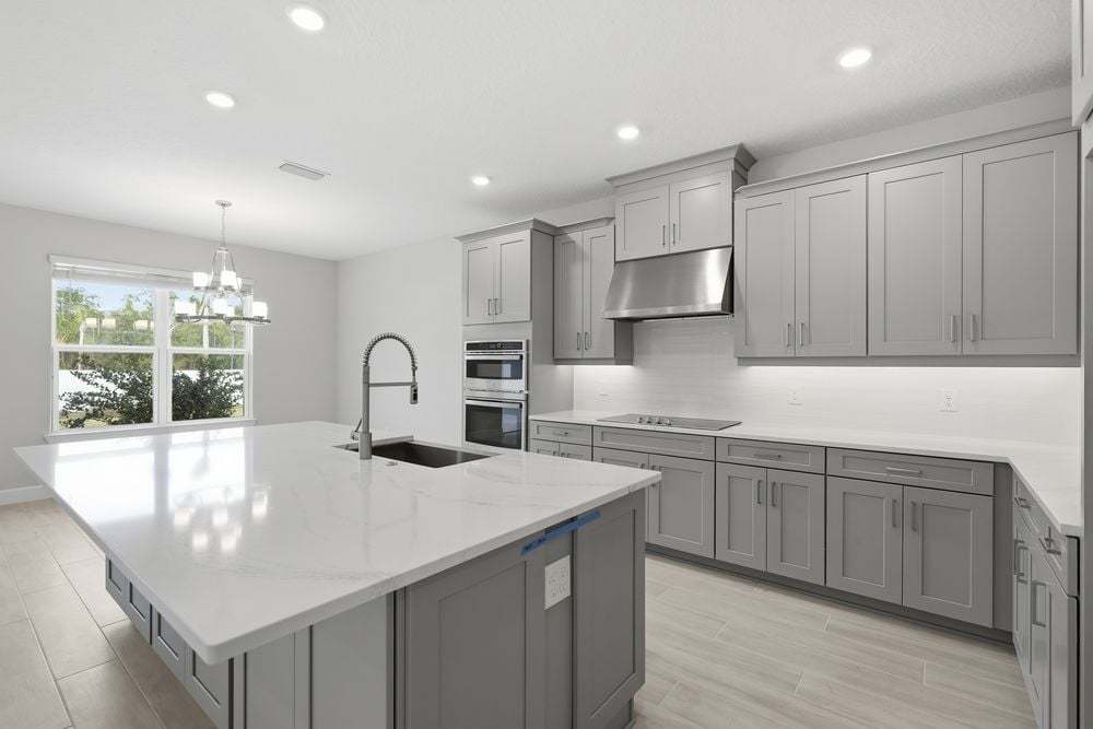 hj-fl-orlando-esplanade-at-westview-azzurro-lot-35-kitchen-002