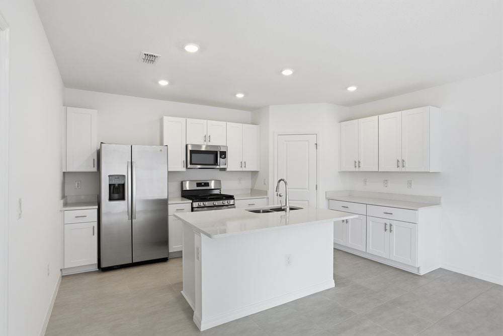 hj-fl-orlando-waterstone-sherwood-lot-275-kitchen-002