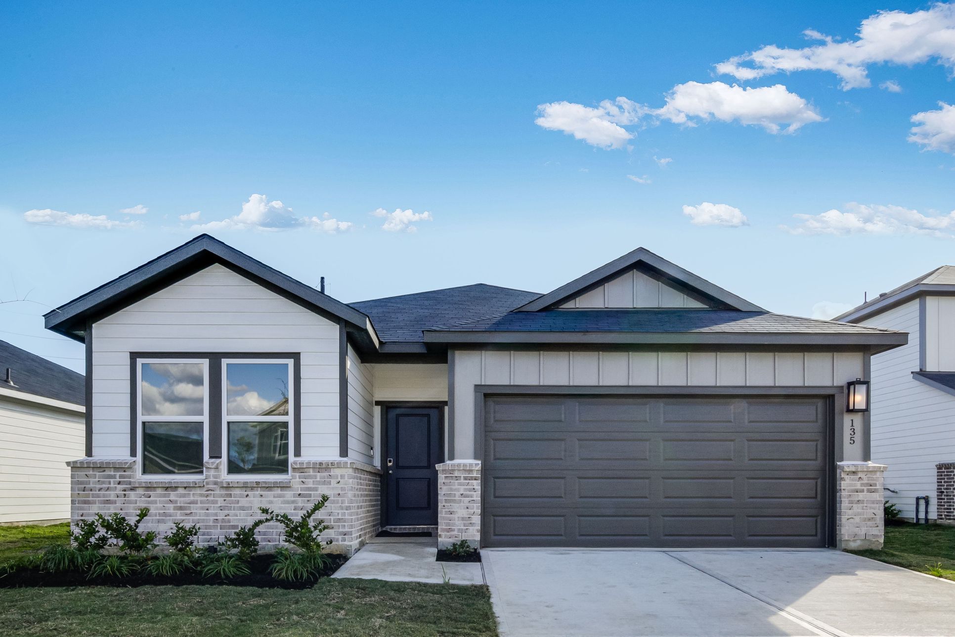 hj-tx-houston-newport-grove-charlton-lot-14-front-02