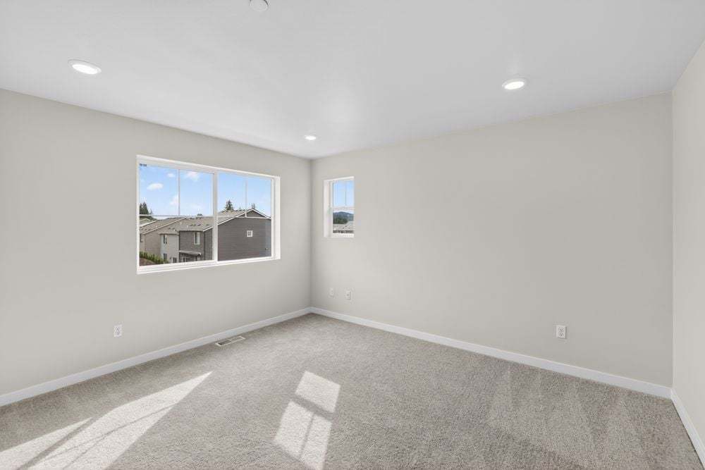 hj-or-portland-piper-ridge-townhomes-dahlia-lot-39-primary-bedroom-001