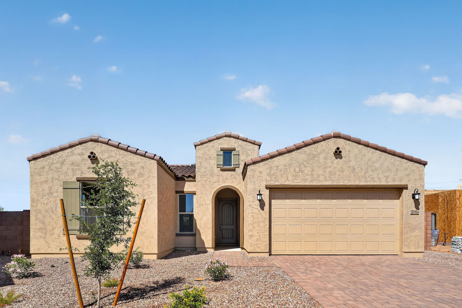 hj-az-phoenix-combs-ranch-landmark-hillary-lot-144-front-02
