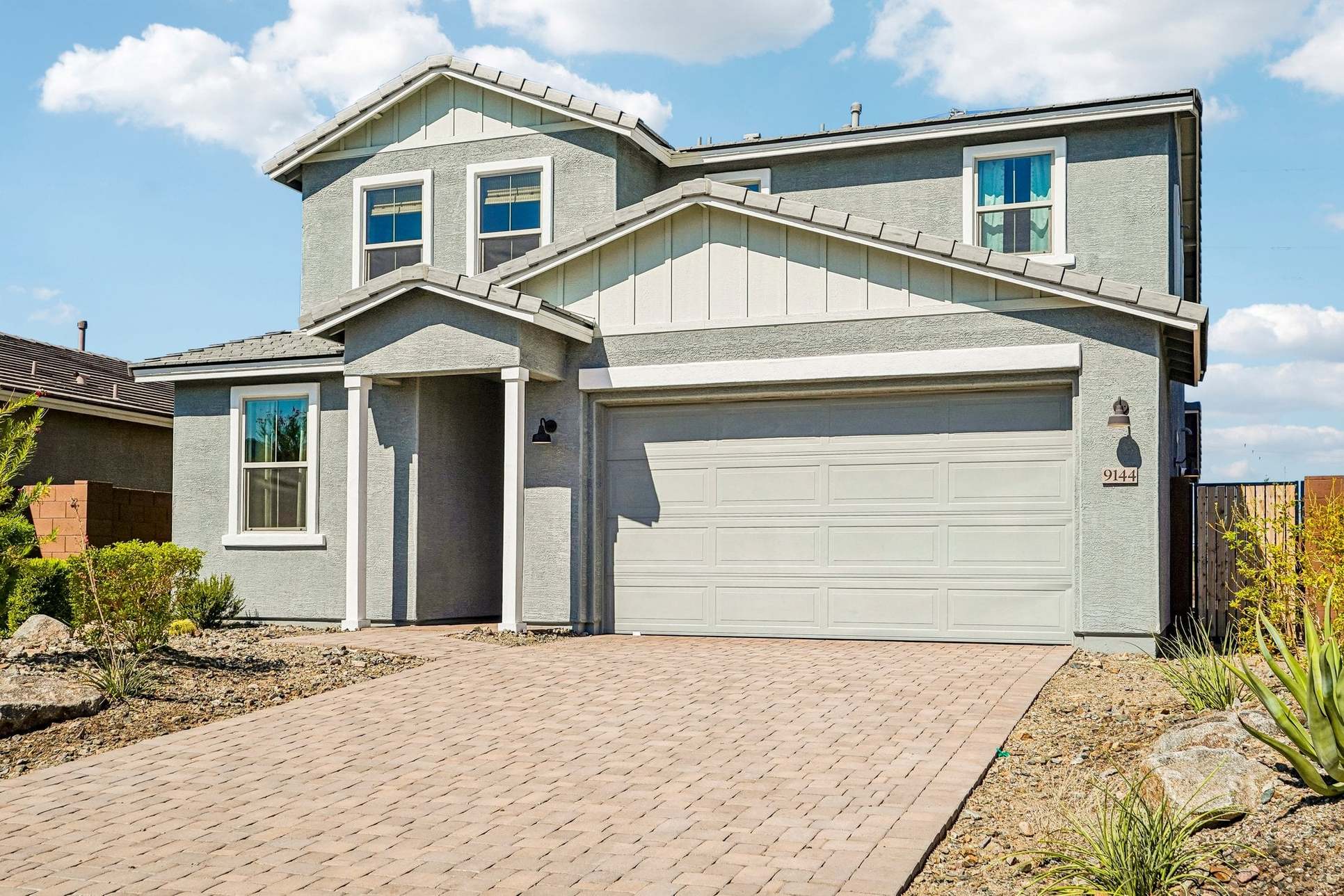4-web-or-mls-9144 S 169th Dr-S0409-004:4-web-or-mls-9144 S 169th Dr-S0409-004