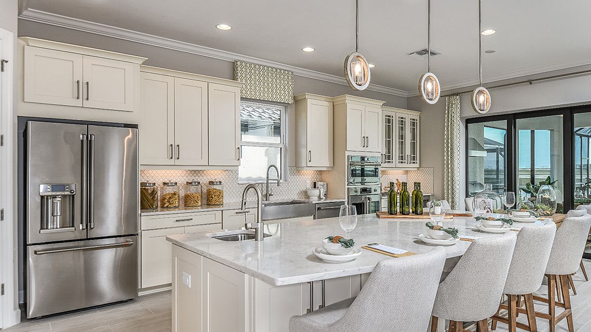 Esplanade Lake Club- Pallazio 6732-16x9
