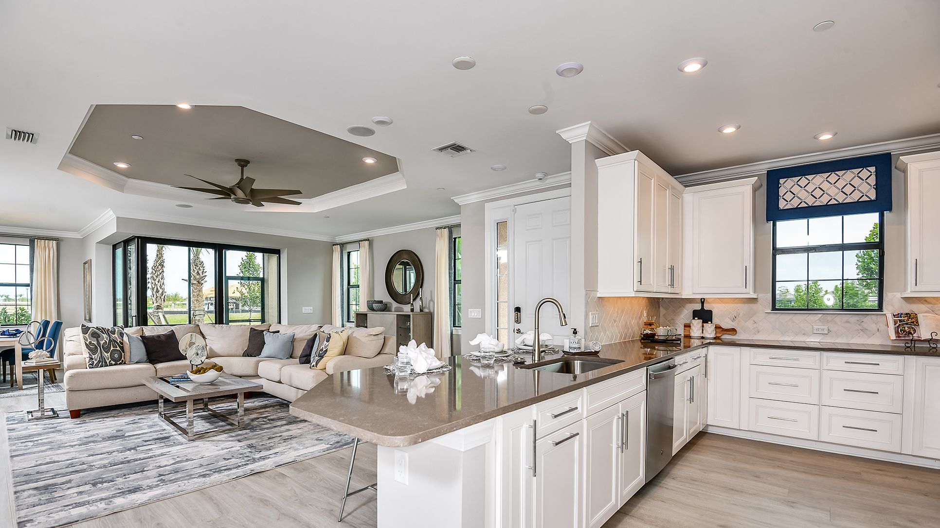 Esp-by-the-Islands-Marano-VII-5179-16x9-kitchen