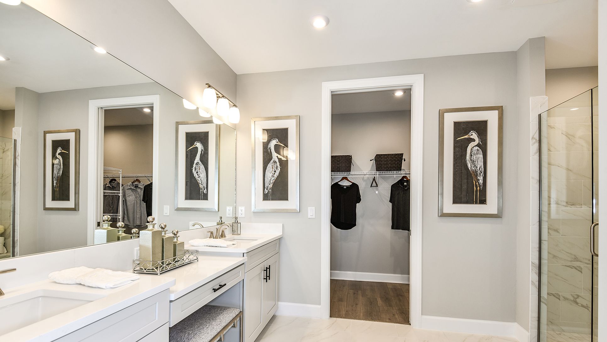 Esp-by-the-Islands-Vitale-VII-5255-16x9-ownersbath