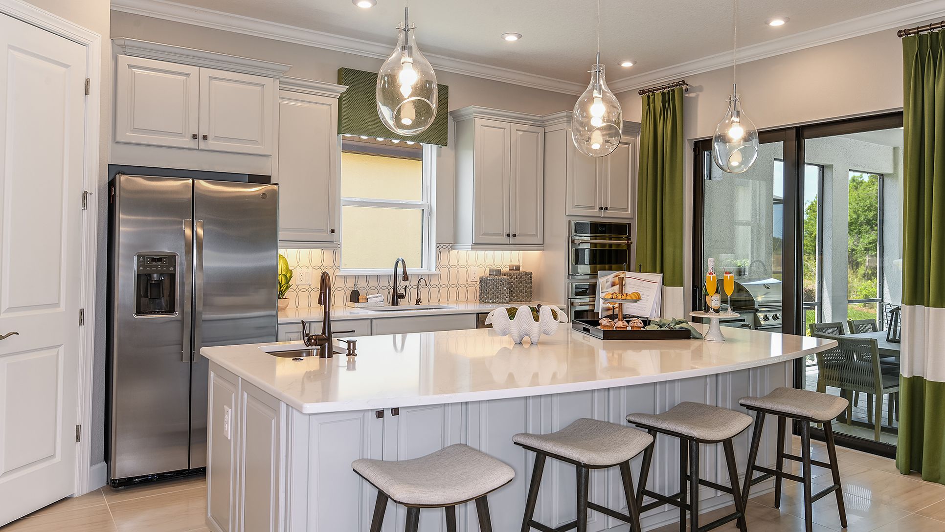 ESP-at-Artisan-Lakes-Lazio-3864-16x9-kitchen