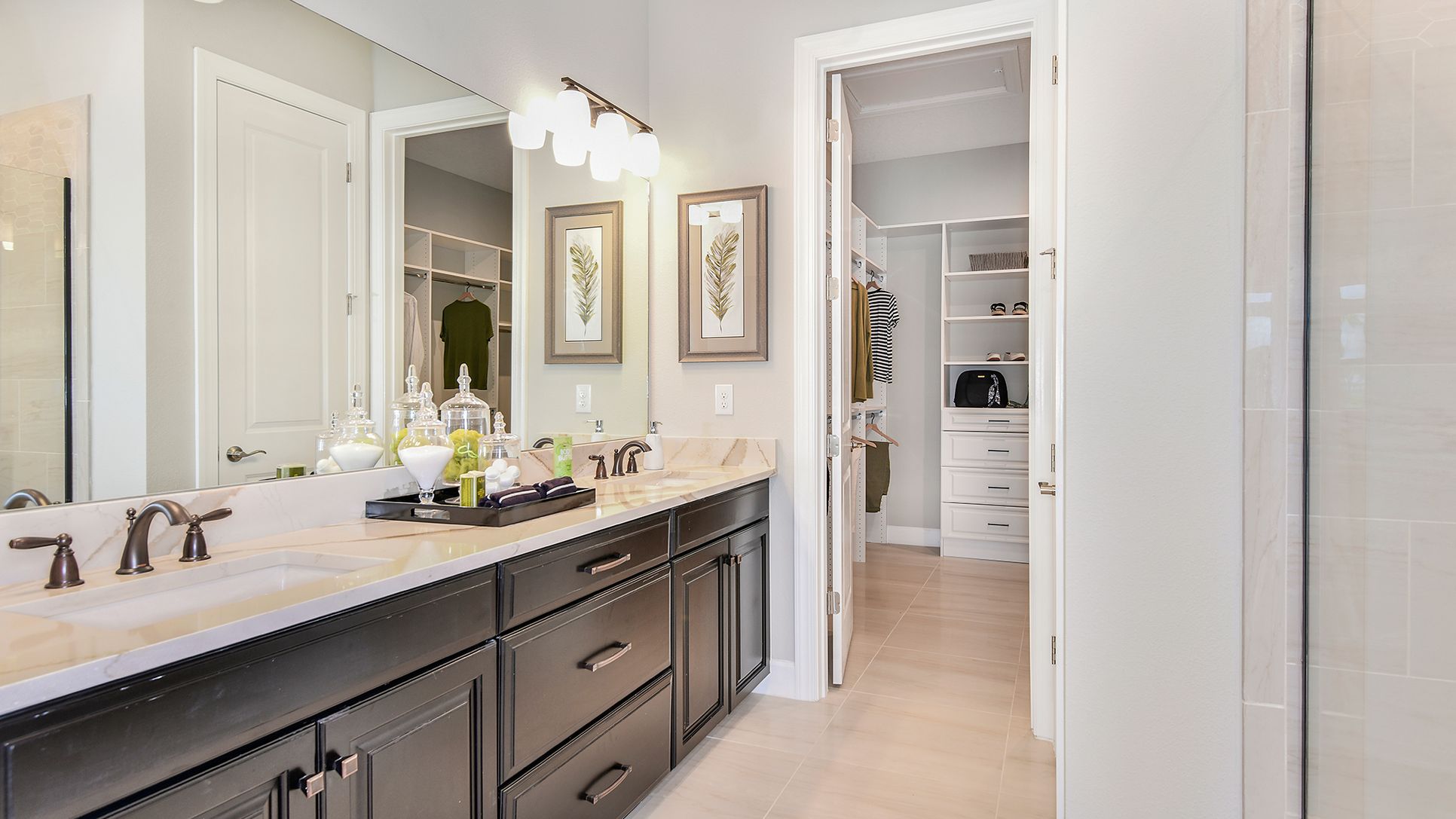 Esp-at-Skye-Ranch-Lazio-6830-16x9-ownersbath