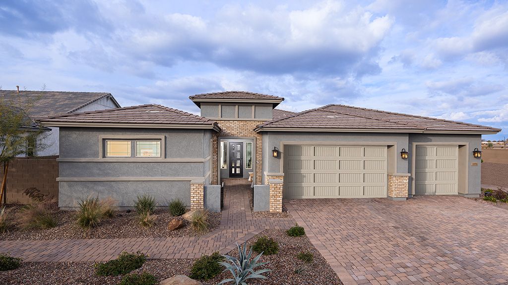 Legado Summit Tyndall Front Daylight:Legado Summit Tyndall Front Daylight