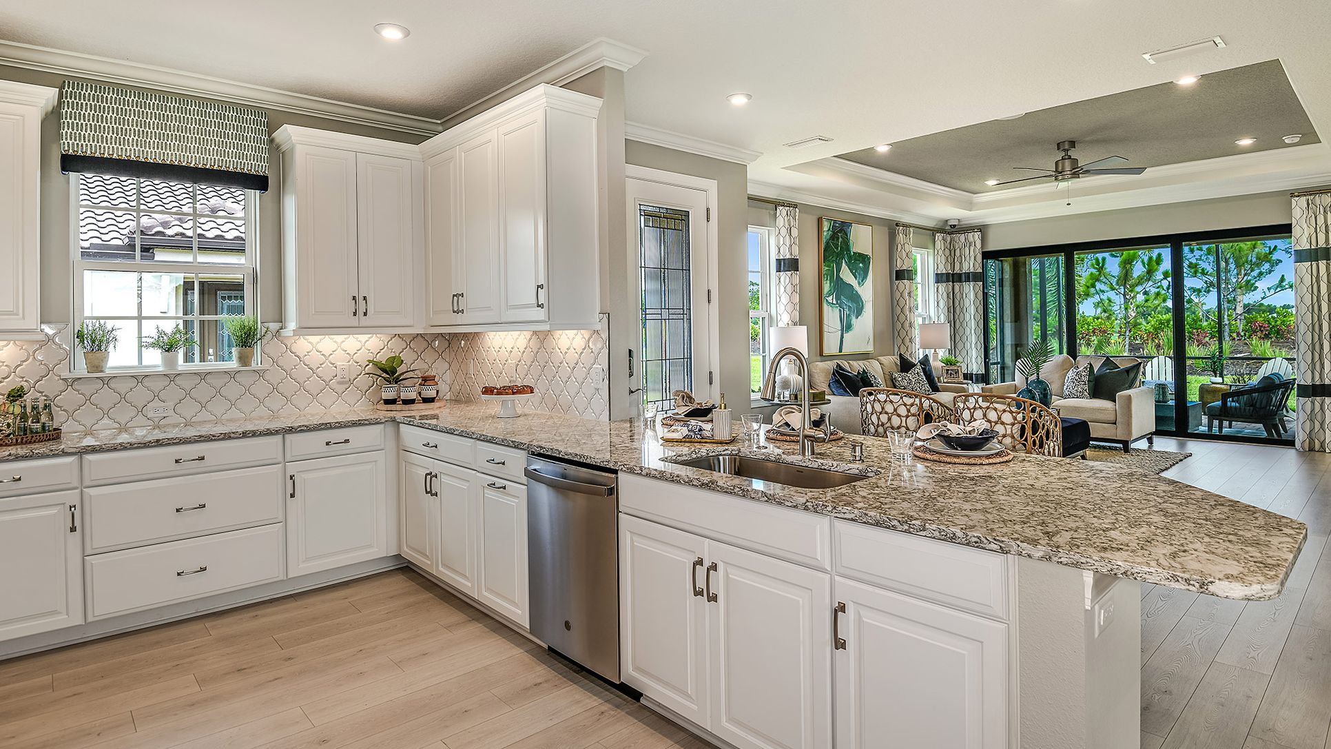 Esp-at-Azario-LWR-Arezzo-8292-16x9