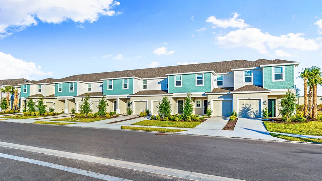 The Townhomes At Azario Lakewood Ranch-10