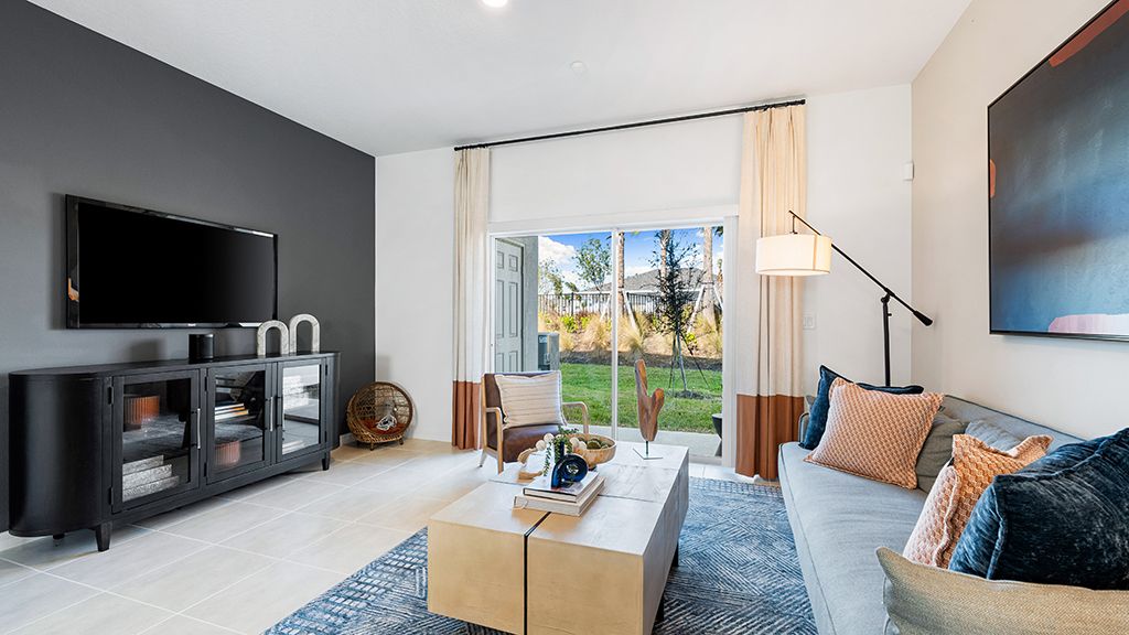 Ivy Model - The Townhomes At Azario Lakewood Ranch-16-12 living