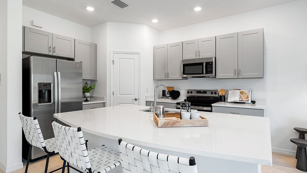 Jasmine Model - The Townhomes At Azario Lakewood Ranch-16-6 kitchen