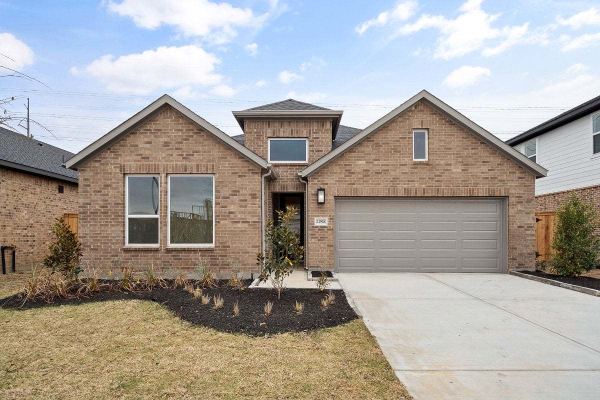 hj-tx-hou-avalon-at-cypress-chambray-21918-wycombe-terrace-front-002
