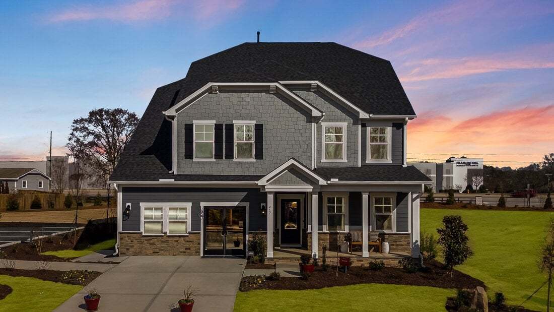 Wayland - Exterior