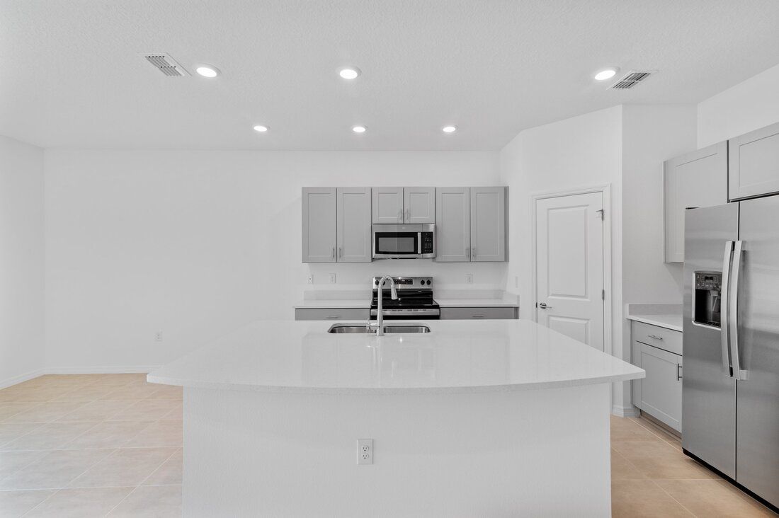 hj-fl-orlando-riverfront-lot58-jasmine-kitchen-003