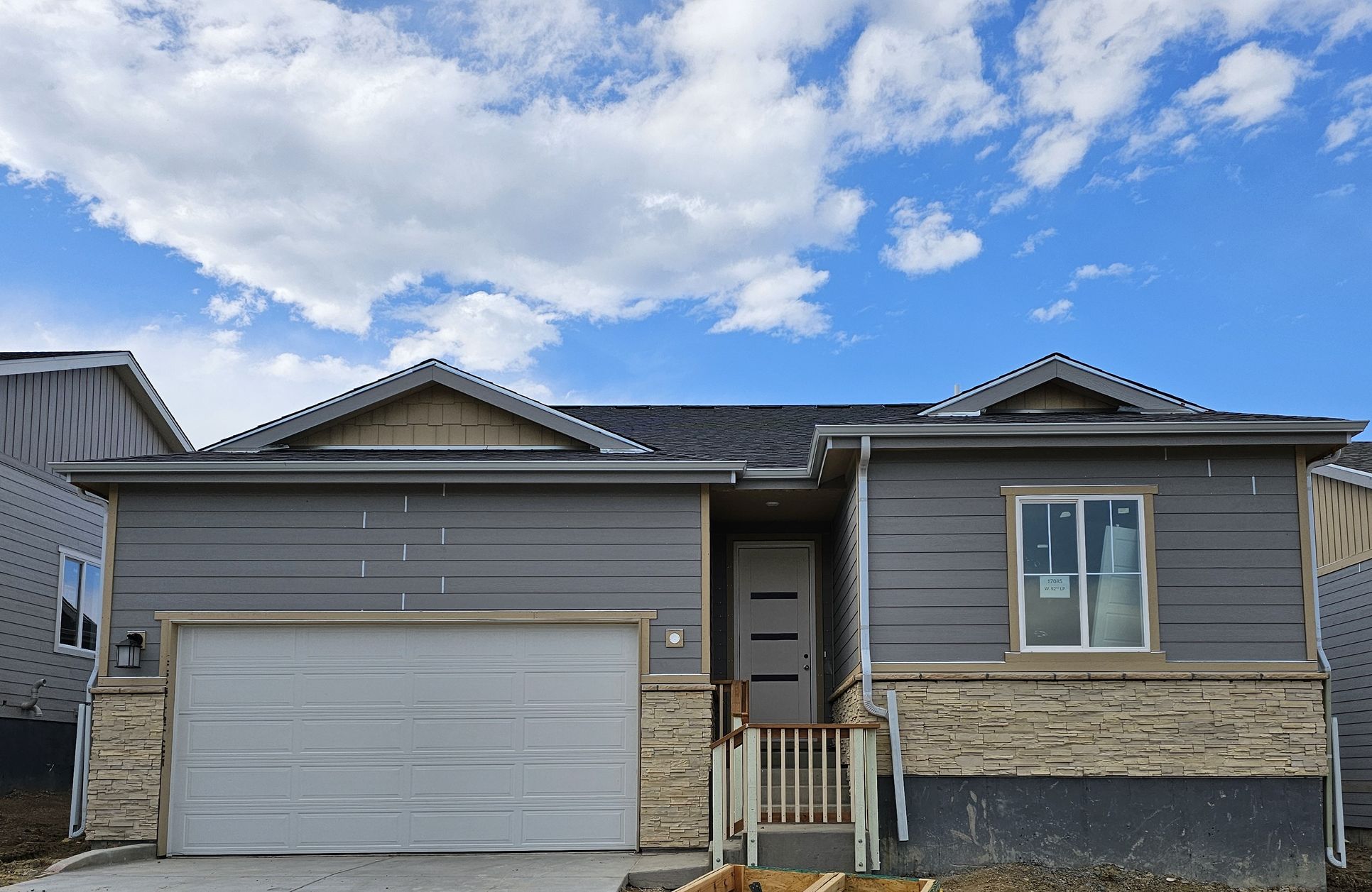17085 W 92nd Loop - Front photo_Jannelle Schlensog