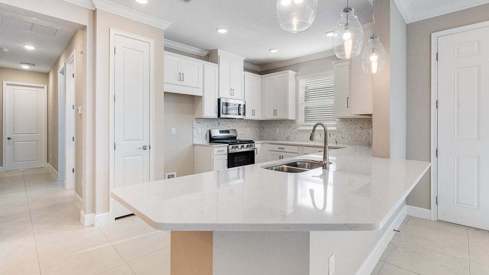 hj-fl-sarasota-esplanade-at-azario-ibis-lot-7083-kitchen-001