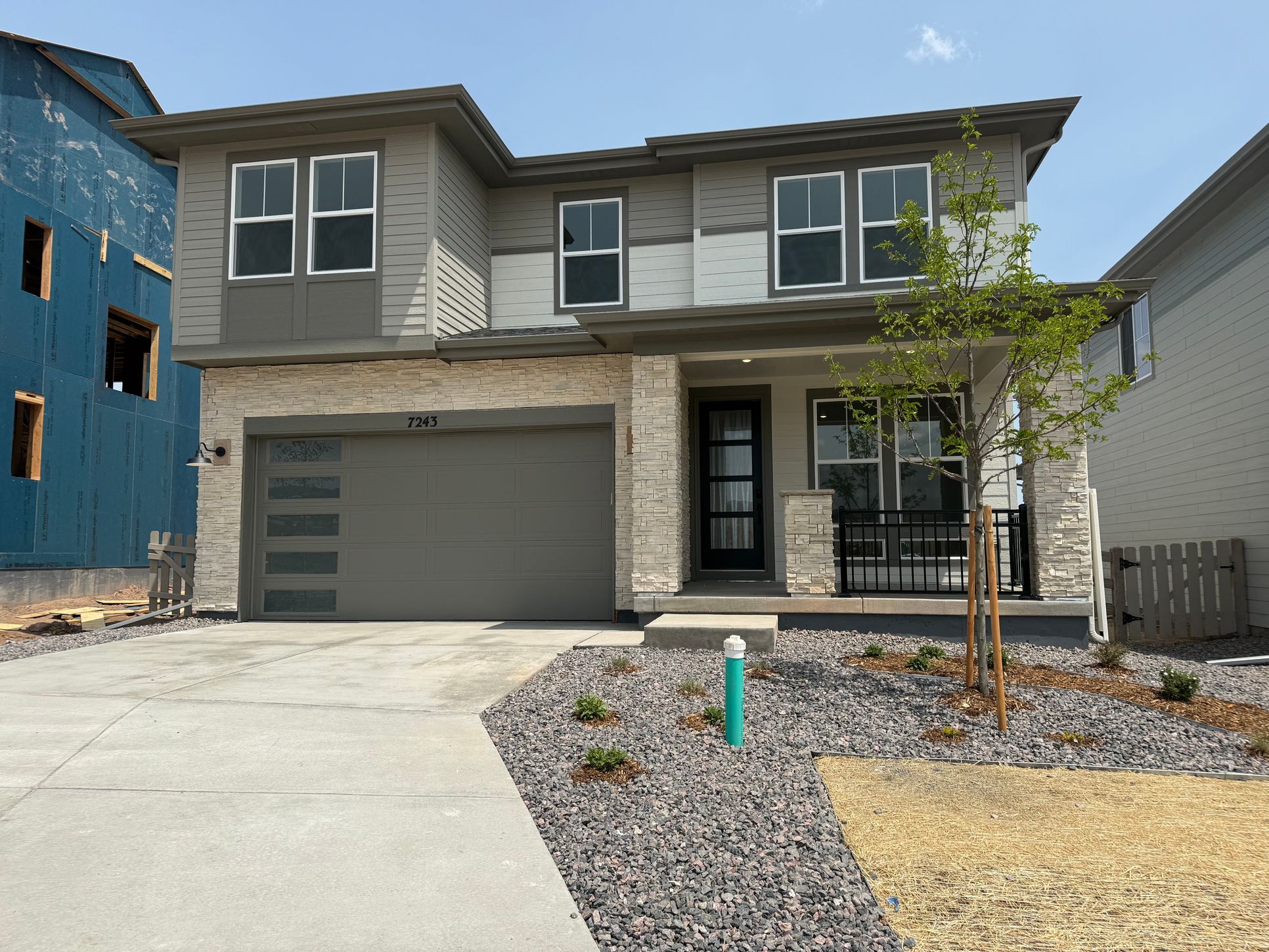 1 Exterior_Sofia Chang