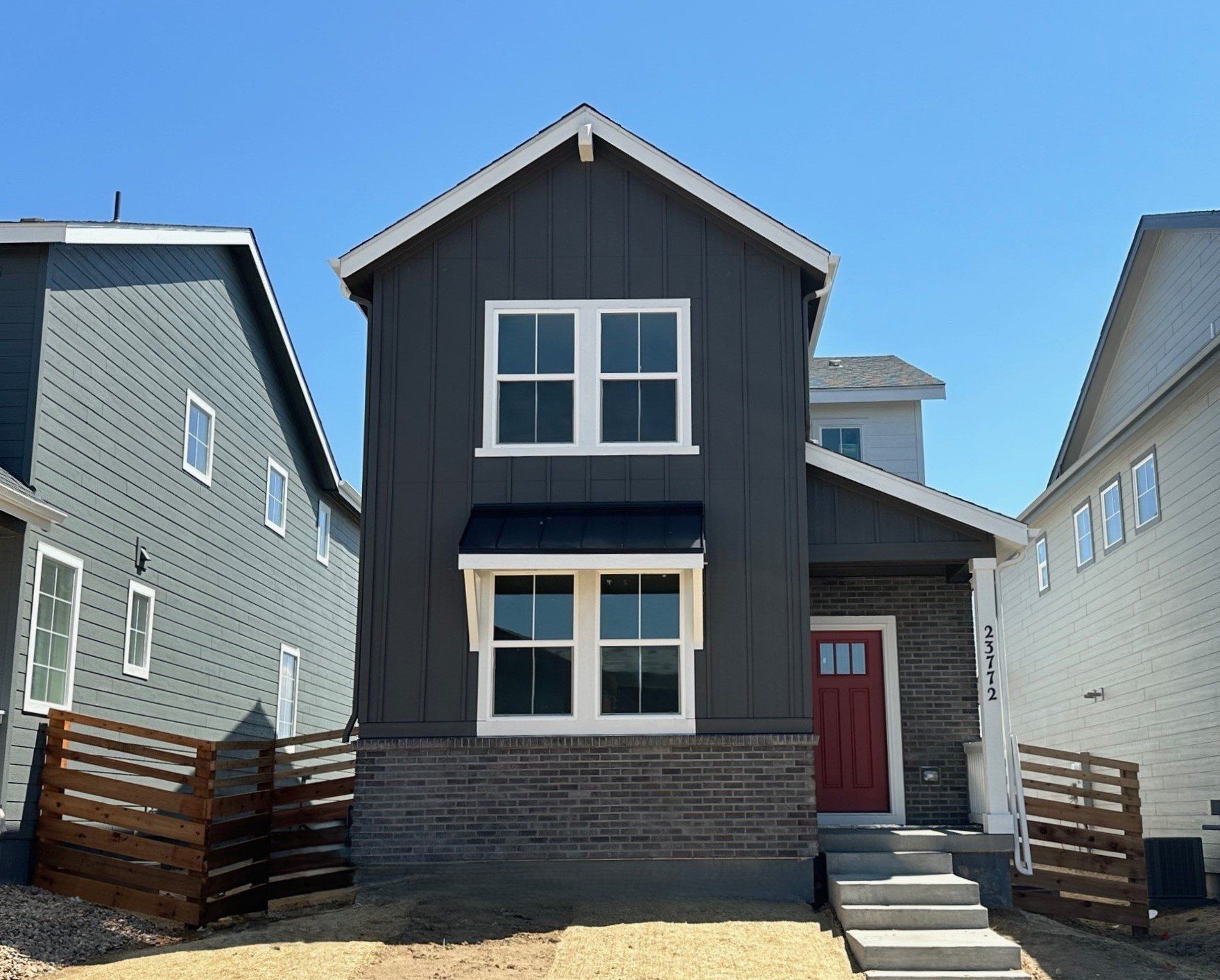 23772 Front_Lisa Manzo