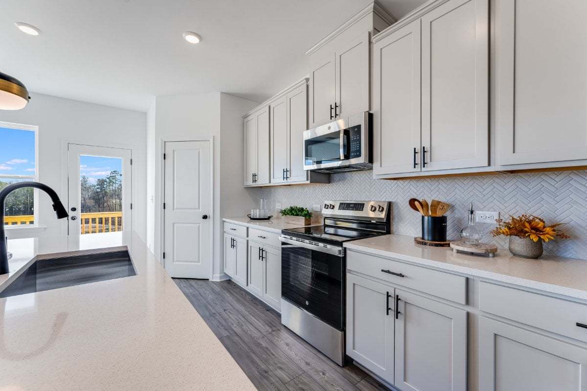 hj-ga-atlanta-auburn-glen-towns-lot76-reynolds-kitchen-002