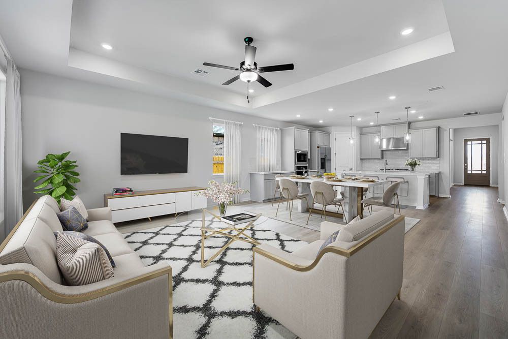 hj-tx-aus-6-creeks-auburn-lot-23-tv-lounge-to-kitchen-003