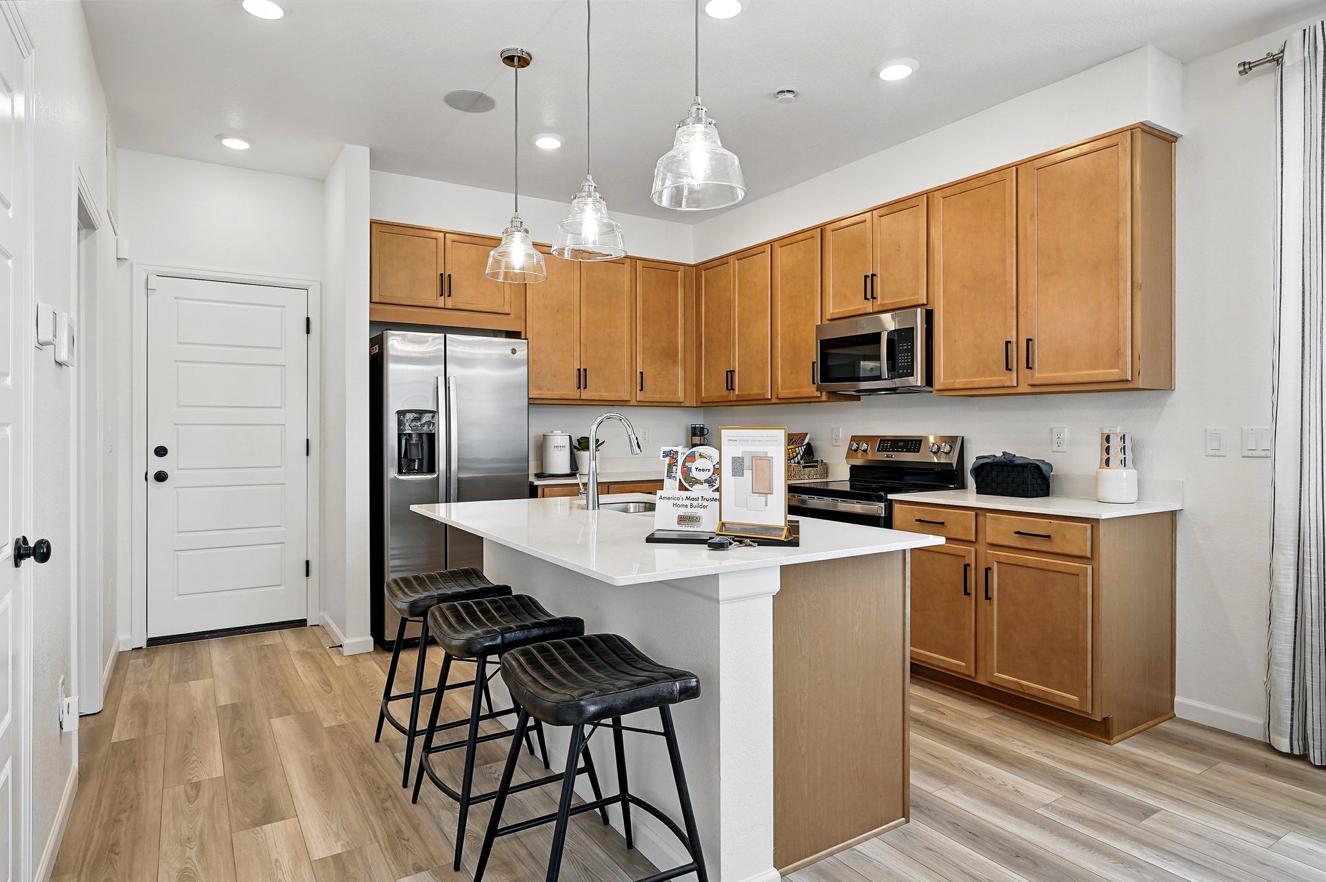 010 Back Kitchen Island View