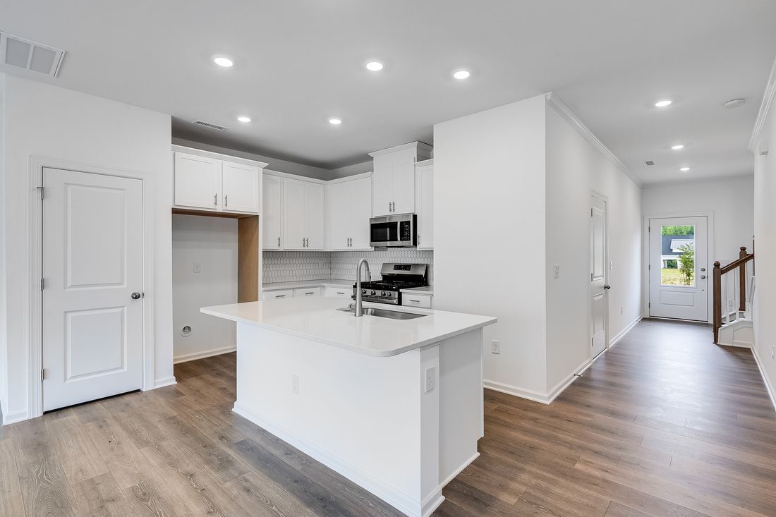 hj-nc-raleigh-camden-magnolia-Lot-58-kitchen-01