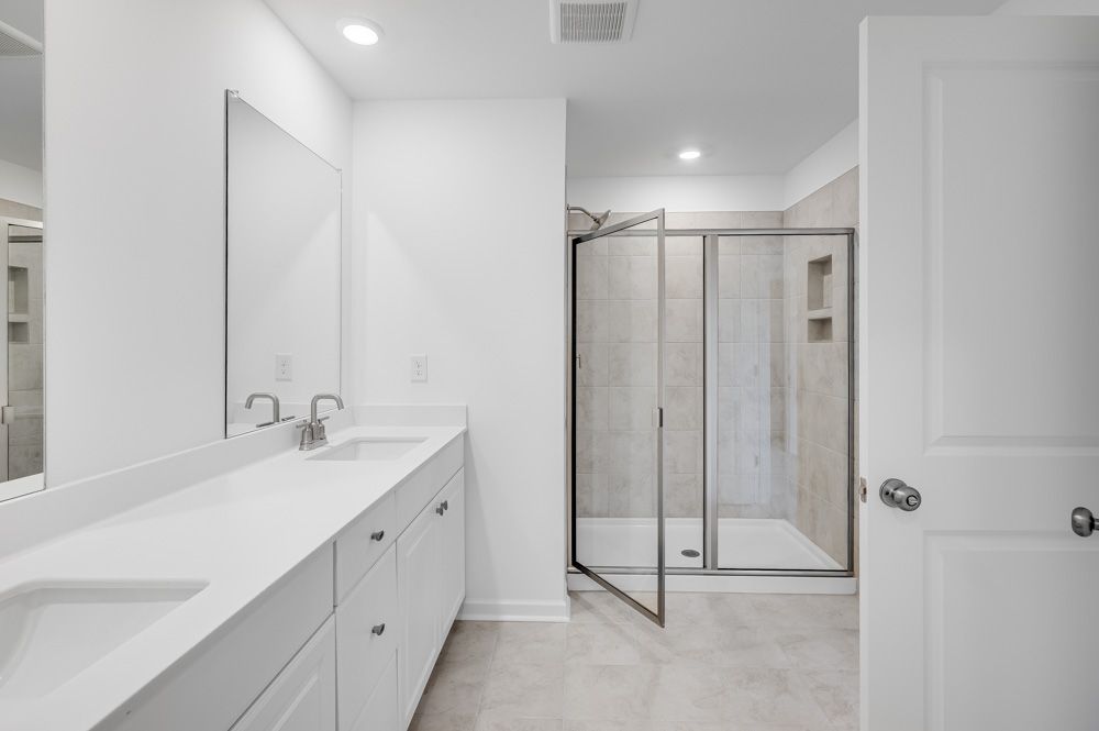hj-ga-atlanta-hampton-trace-reynolds-lot-63-bathroom-003