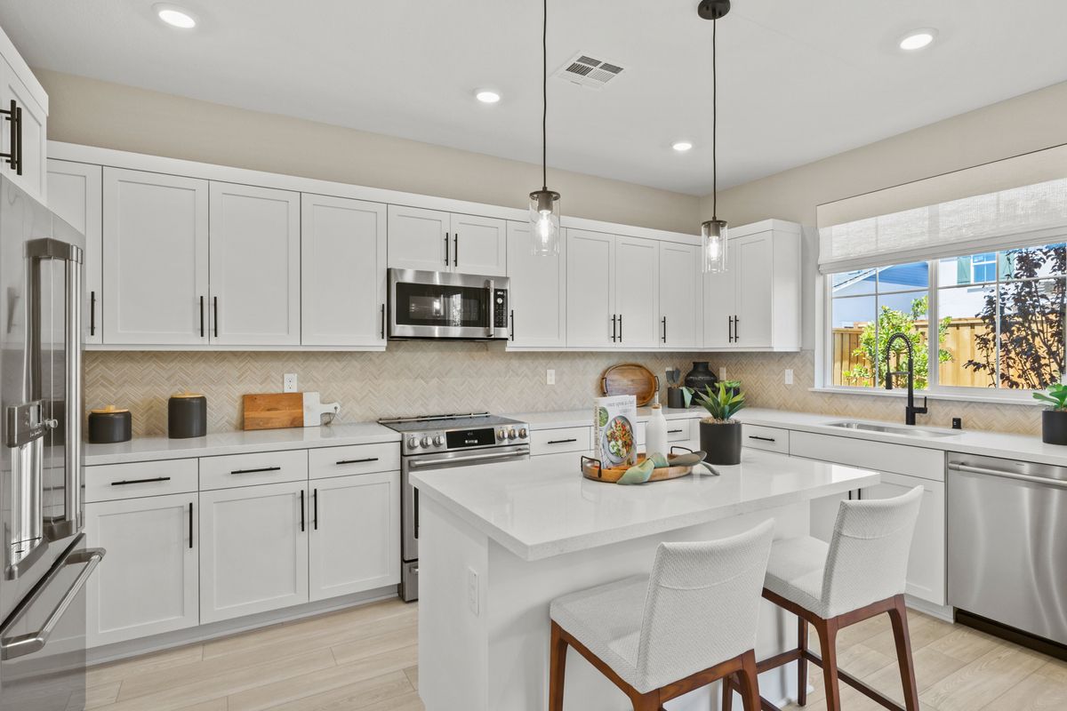 Alderwood Kitchen.jpg:Alderwood Kitchen.jpg