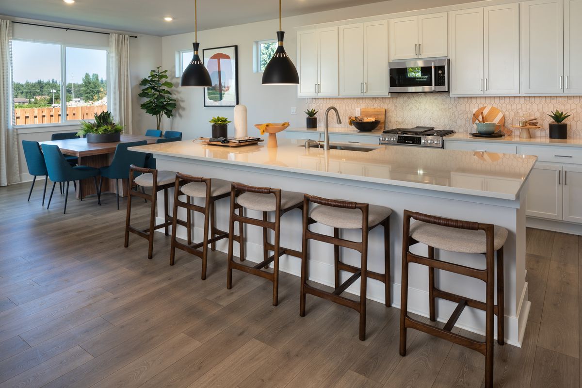 Sunrise Vista Lily Kitchen Dining.jpg:Sunrise Vista Lily Kitchen Dining.jpg