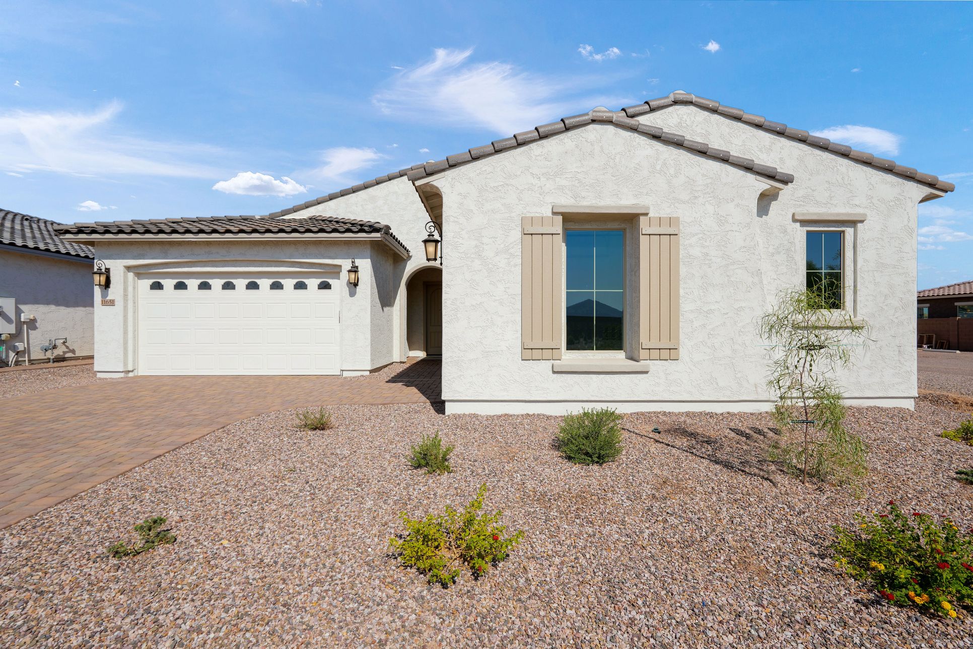 hj-az-phoenix-paradisi-venture-II-shire-lot-4047-front-01