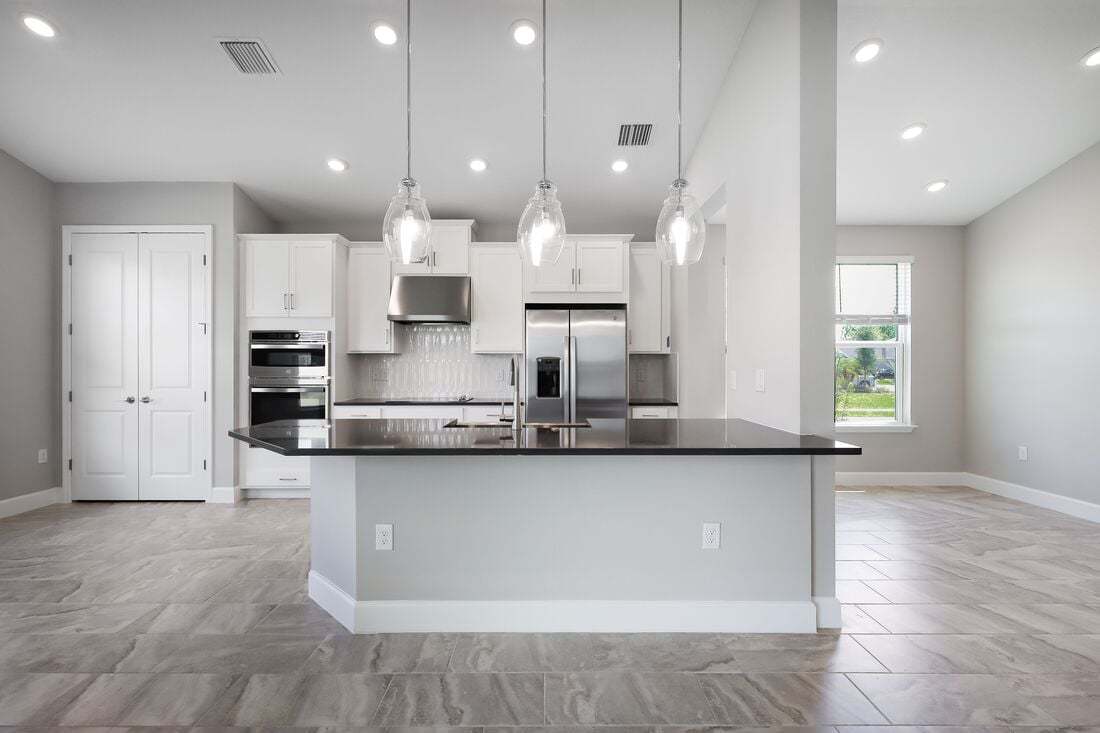 hj-fl-jacksonville-colbert-landings-antilla-lot-82-kitchen-02