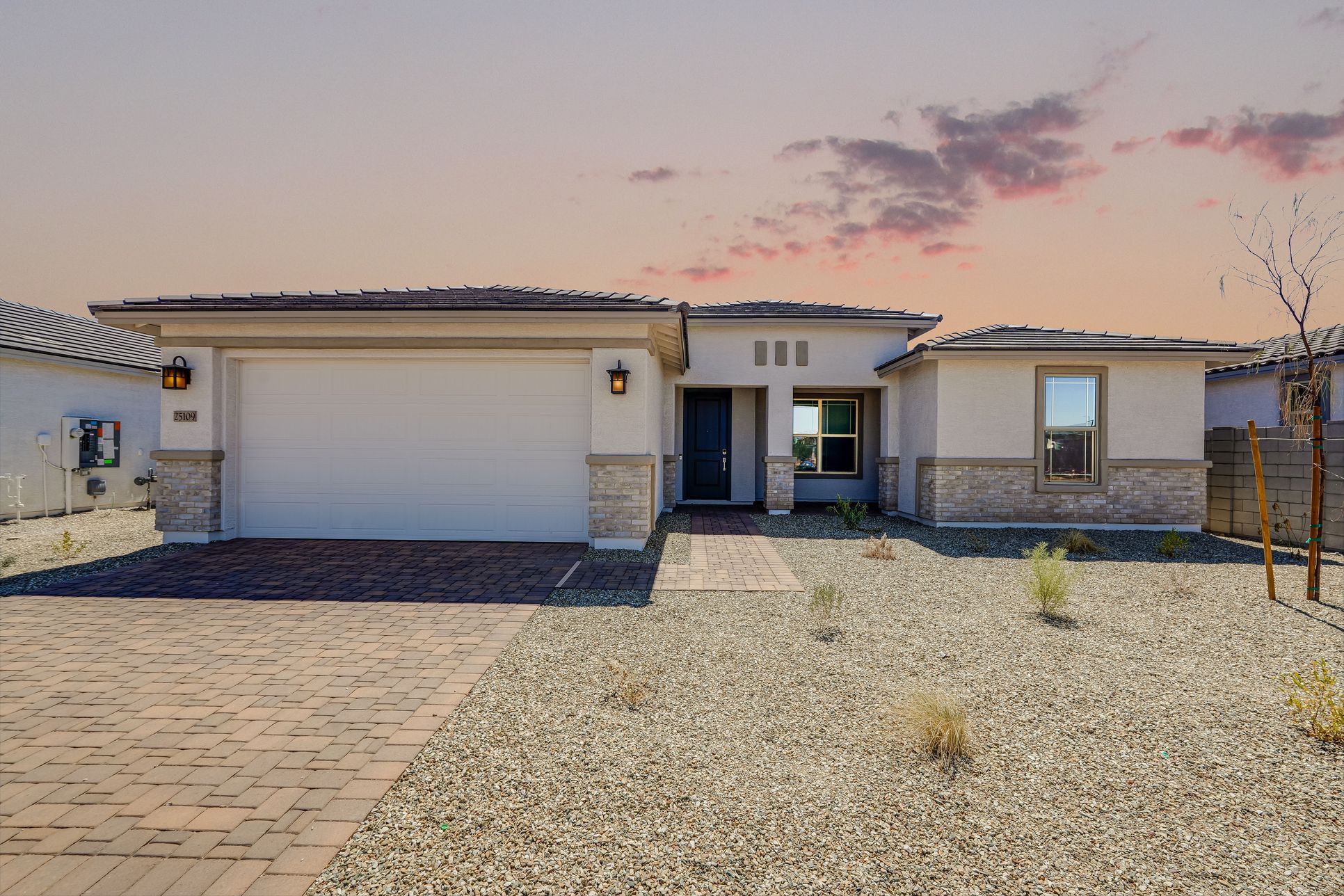 hj-az-phoenix-asante-passage-redrock-lot-4035-front-01