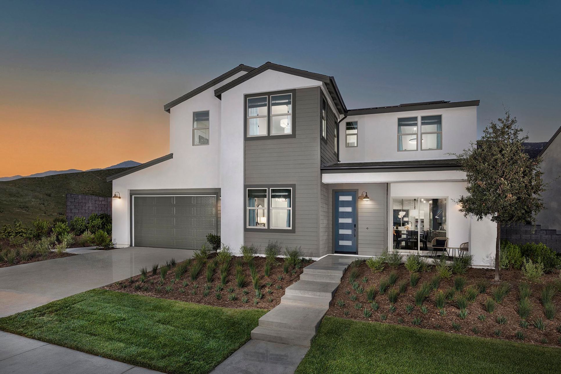 Skyeland-Narra-Hills-Plan-3-75-Exterior-Sunset-2000x1333-Risewell-Homes