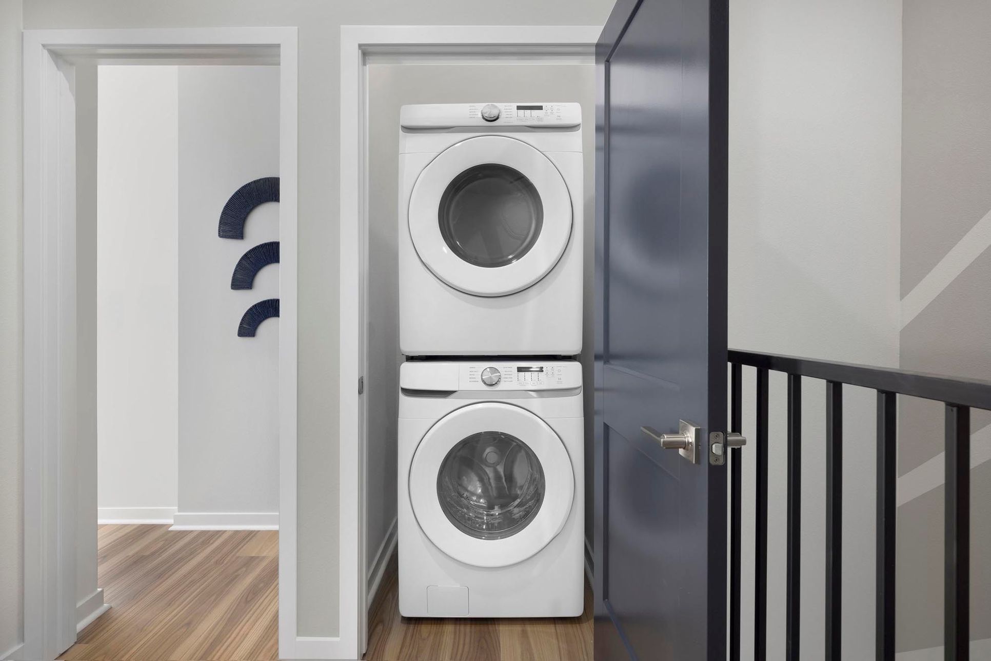 Mason-Plan-2-Laundry-Room-2000x1334-Risewell-Homes