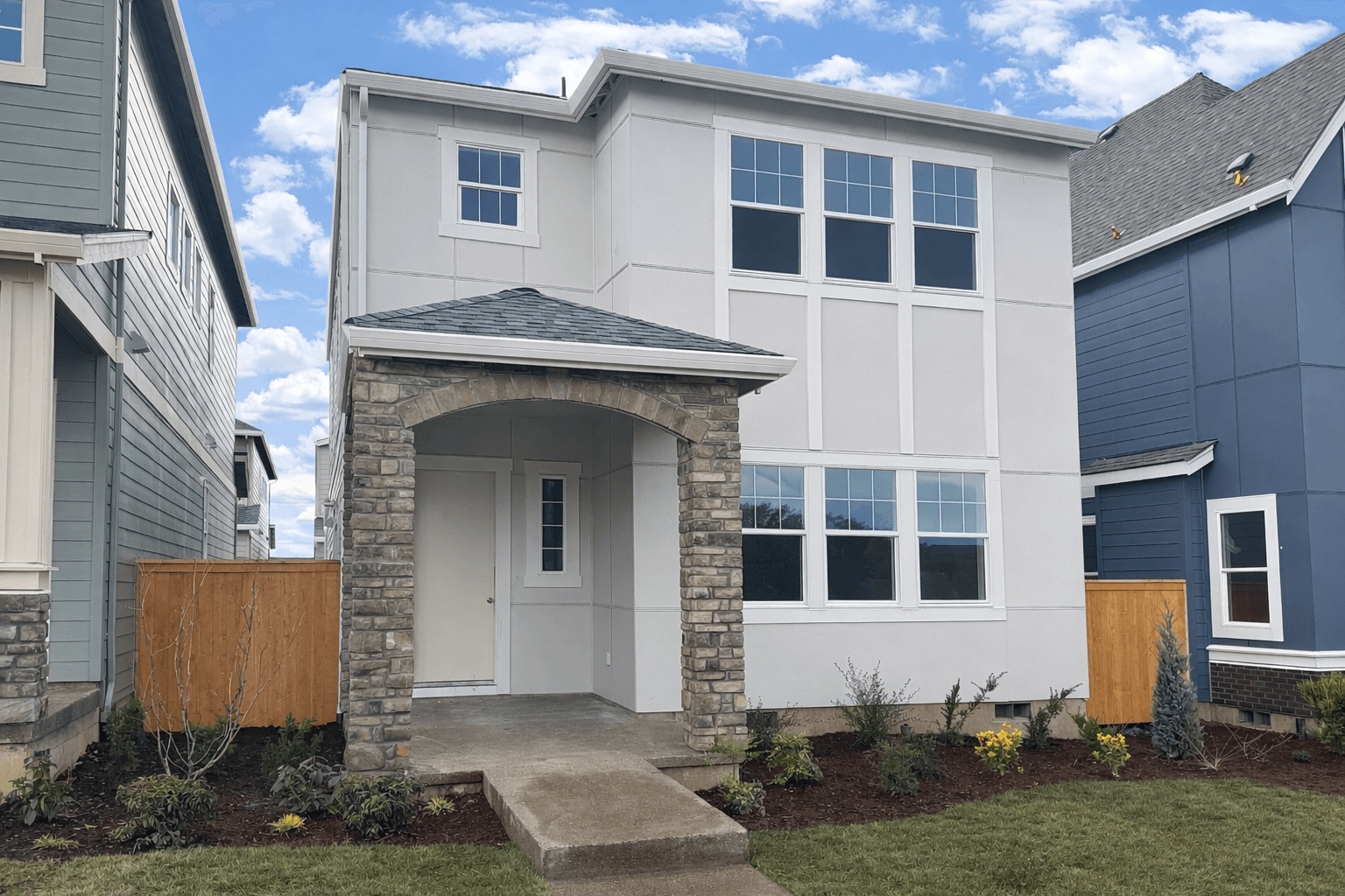 The Centre at Kingston Terrace - 53 - Front Exterior - Homesite Photography - Risewell Homes