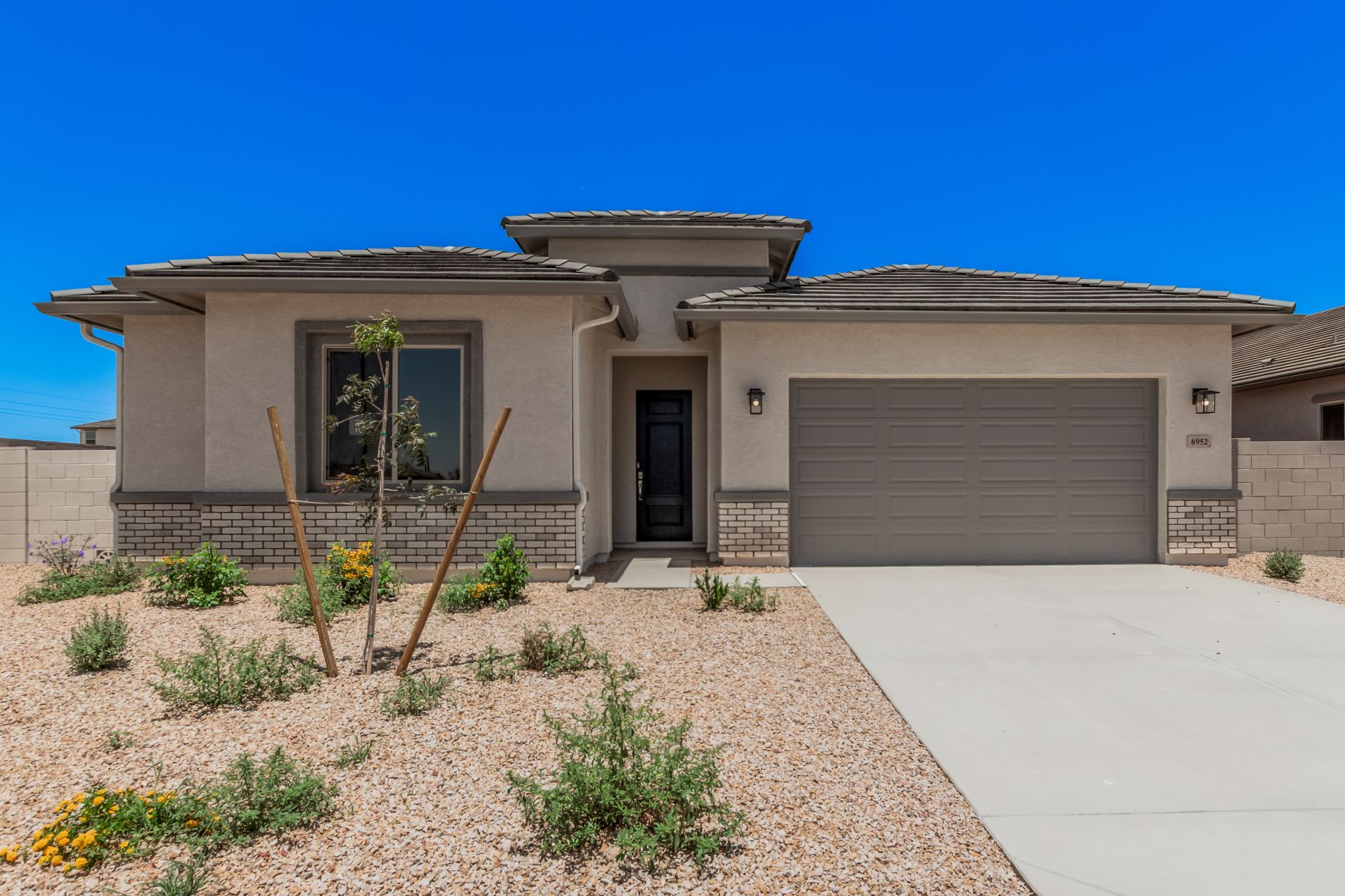 Wildera Peak-Pastora-Spec-Home-Lot 49-Front Exterior2-1920x1280-Risewell-Homes