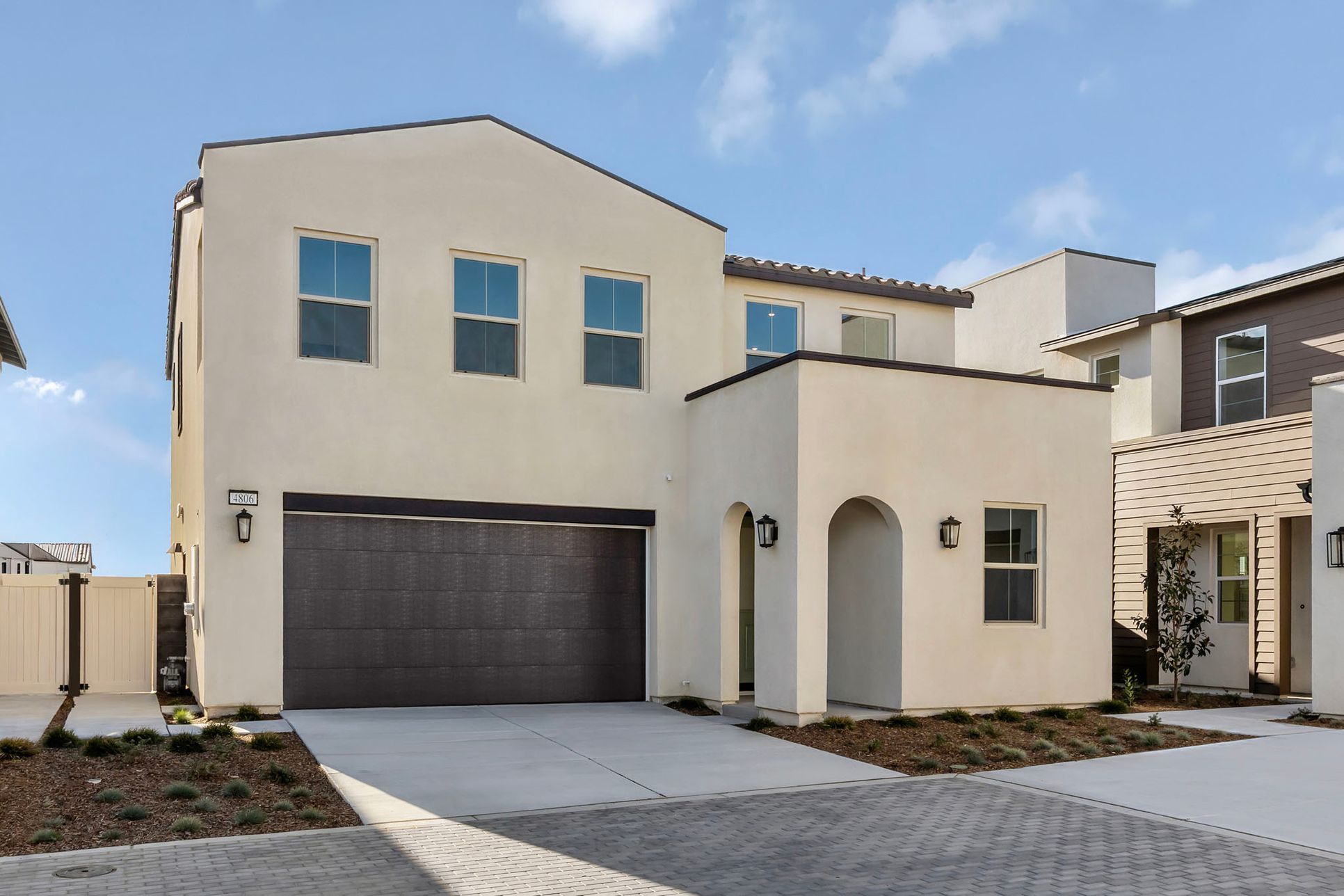 StrataAtNarraHills-Lot116-2FrontExterior-2048x1365-RisewellHomes