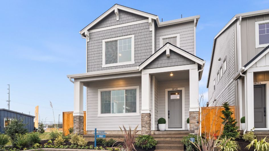 Centre at Elevon - Holly - Front Exterior - 945 x 530 - Model Photography - Risewell Homes