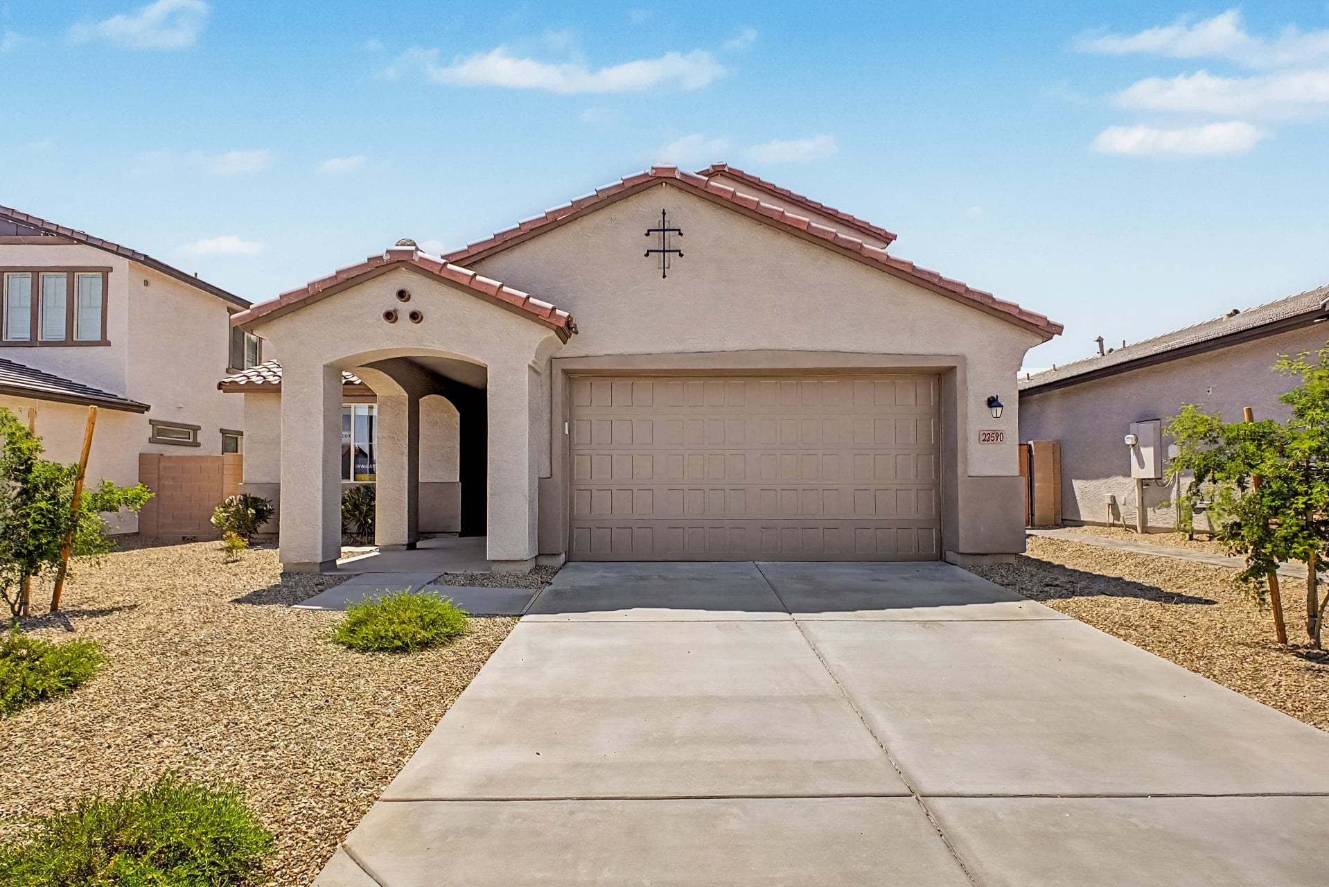 Frontera-Lot 4-Exterior-Homesite-Photography-1920x1280-Risewell-Homes