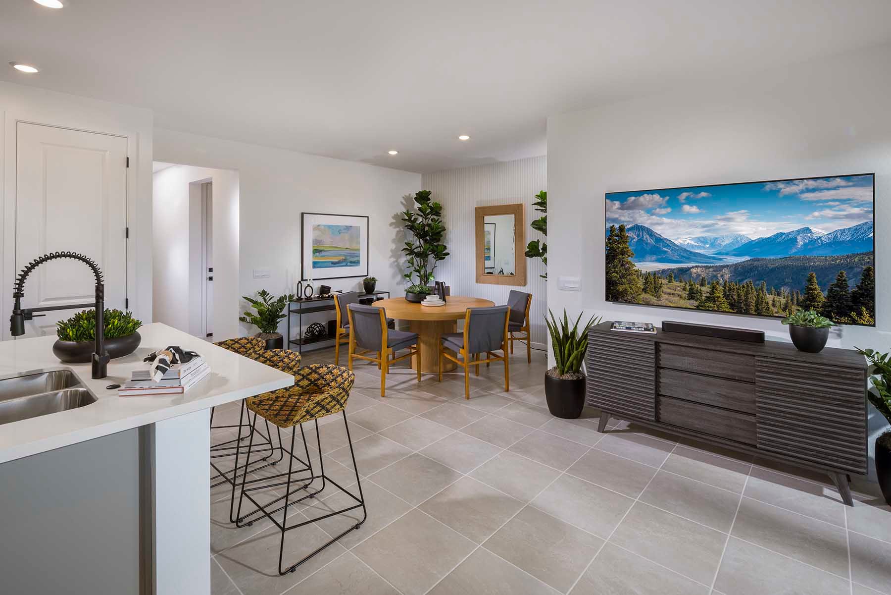 Mason Ranch - Plan 3501 - Dining - Model Photography