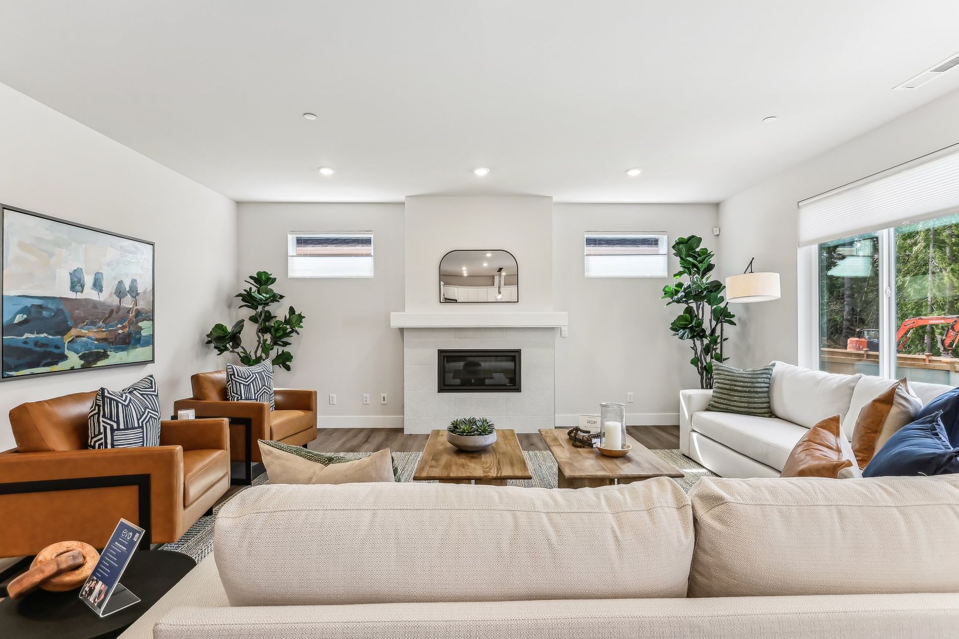 Cedar Estates - Plan 4060 - Great Room - Model Photography