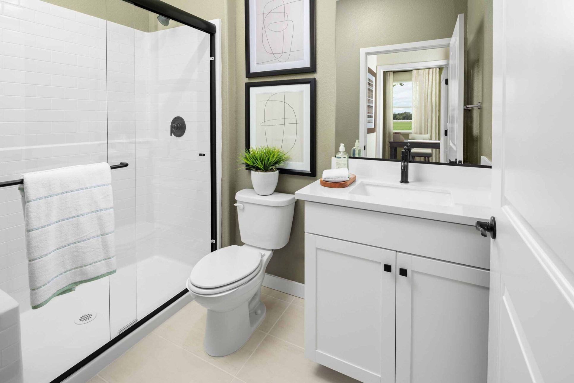 Long Meadow-Plan 3-Bathroom-2560x1707-3-Model Photography