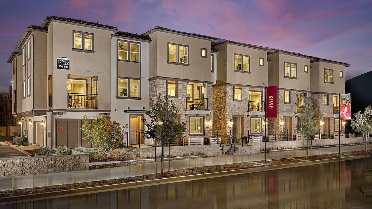 Hayes - Street View - Model Photography - 1300x730