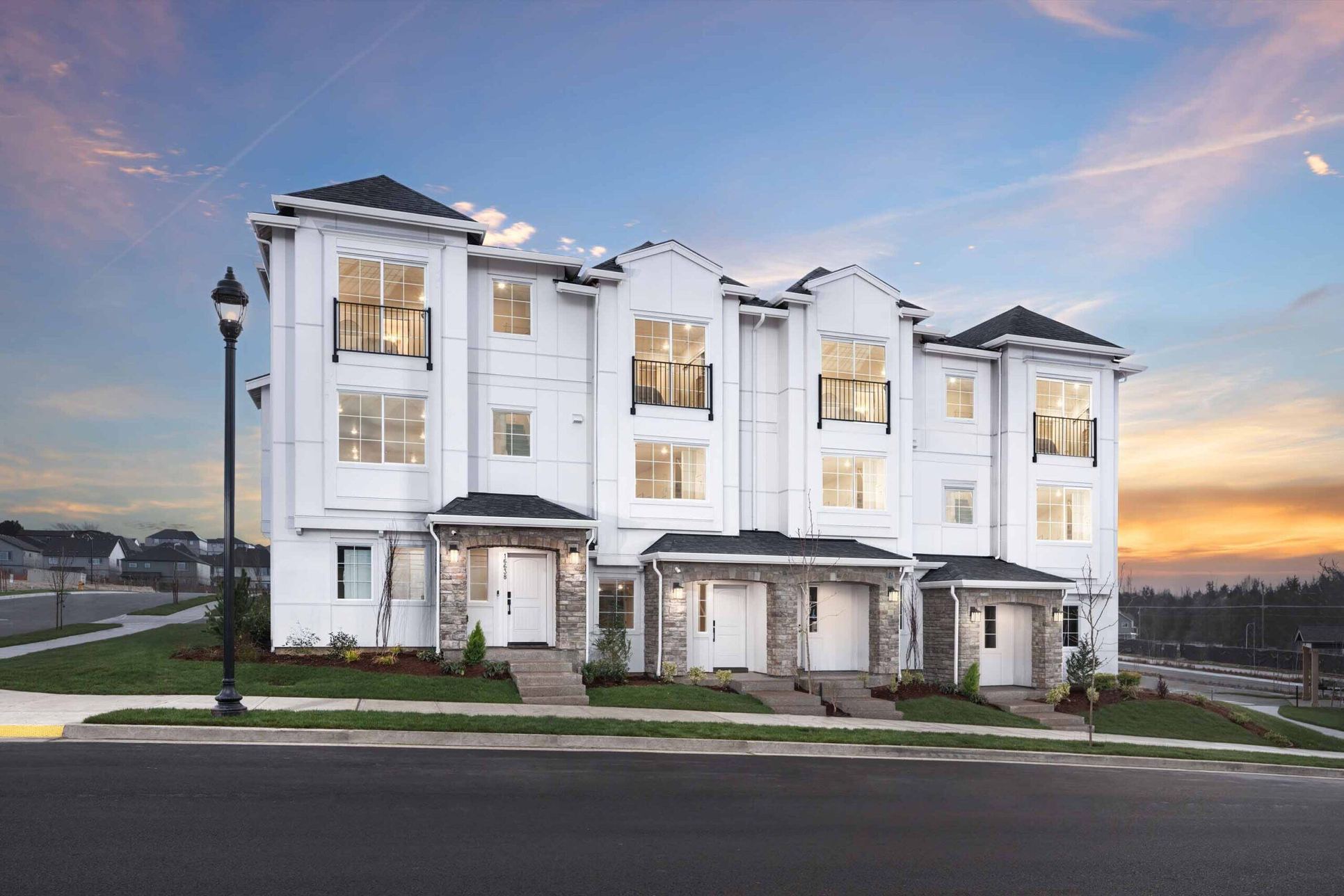 The Rows at Axiom-Street-Scene-Lifestyle