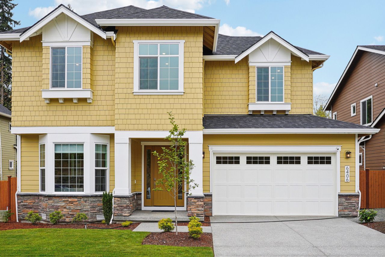 Cedar Estates - Lot 2 - 4070 -Front Exterior Retouched - Model Photography