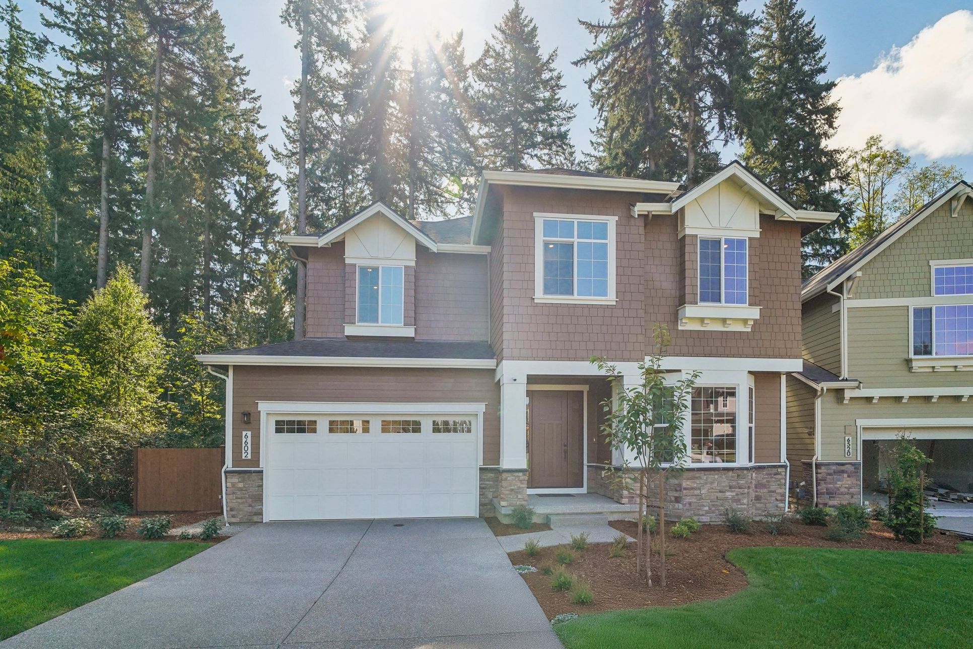 Cedar Estates - 4072 - Front Exterior - Model Photography