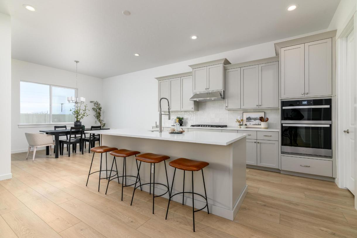 Elevation Image:Dream kitchen with large center island and gas cook top